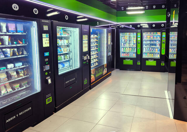 El Ejido estrena una nueva tienda METRO24st