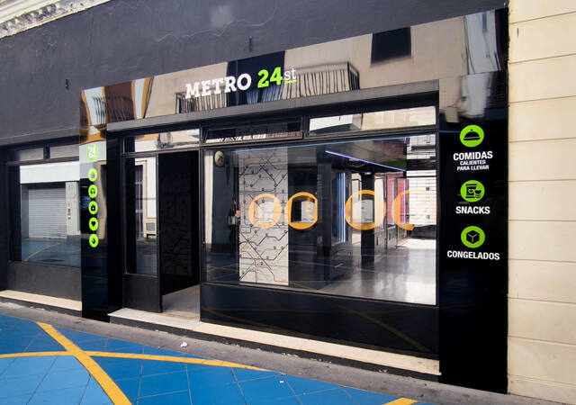 Isla Cristina estrena su nueva tienda METRO24st